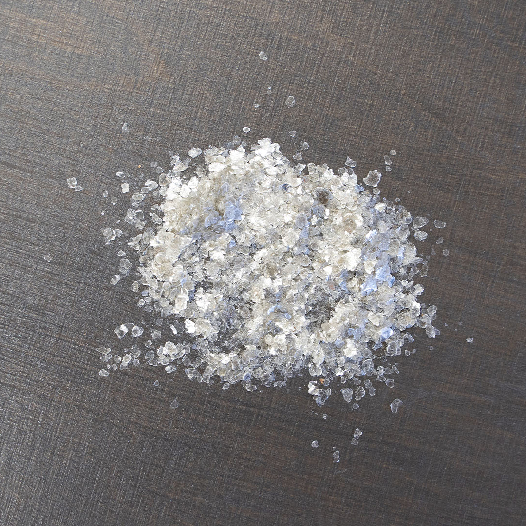 Vilgukivi (mica) helbed hõbedane